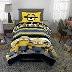 Licensed Character Universal's Minions Comforter