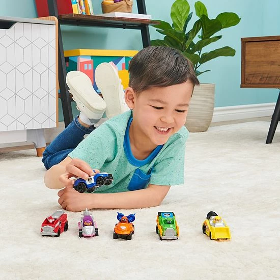 Licensed Character PAW Patrol Movie Die-Cast Gift Pack 5 Licensed Character PAW Patrol Movie Die-Cast Gift Pack - Image 3